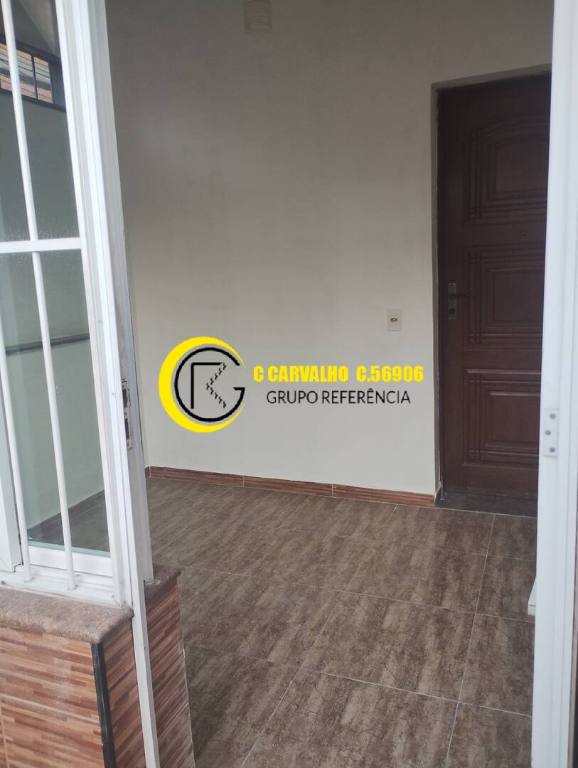 Casa para alugar com 3 quartos, 100m² - Foto 4