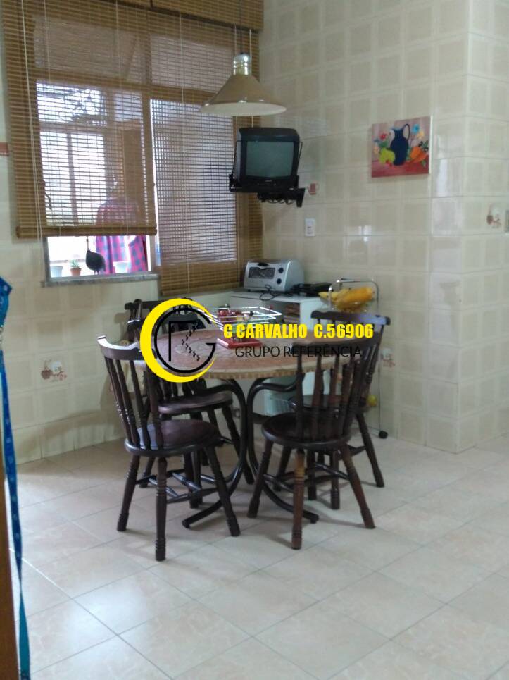 Apartamento à venda com 3 quartos, 197m² - Foto 11